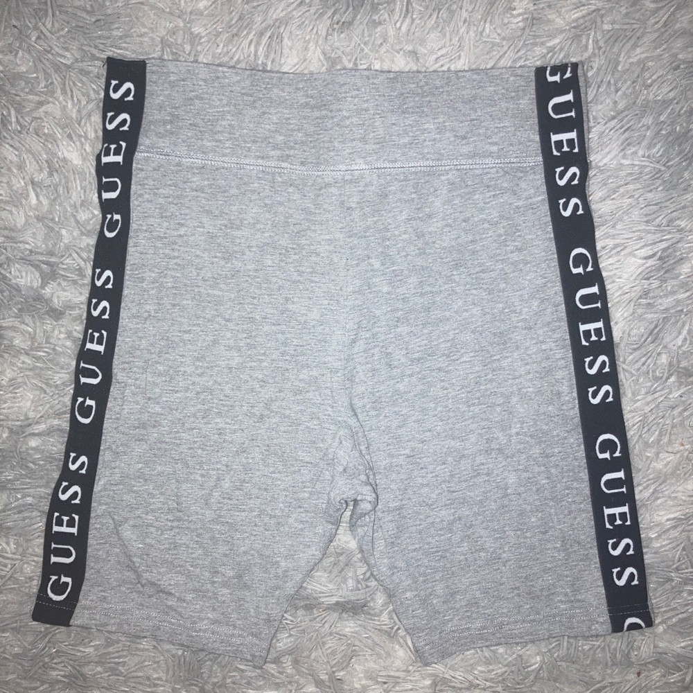 LISTING WILL BE REMOVED 5/7 Guess shorts